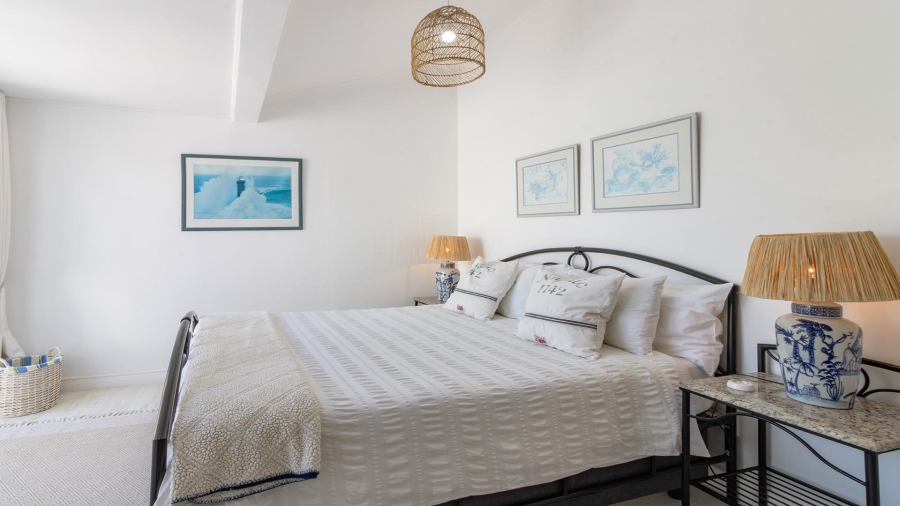 4 Bedroom Property for Sale in Grotto Bay Western Cape